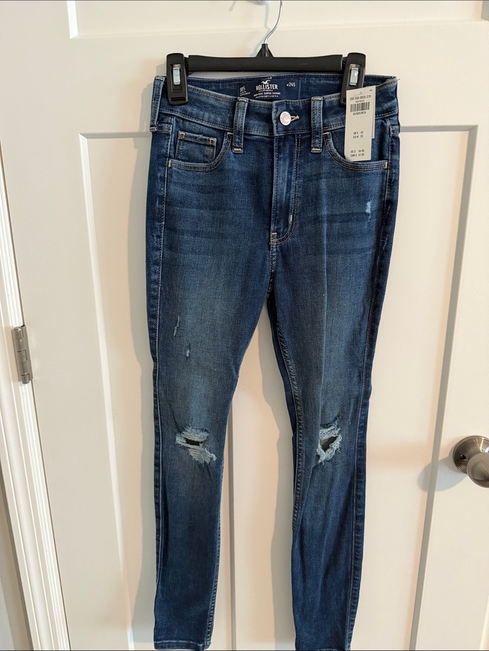 Hollister Women's Dark Blue Distressed Skinny Jeans size 00S/24S